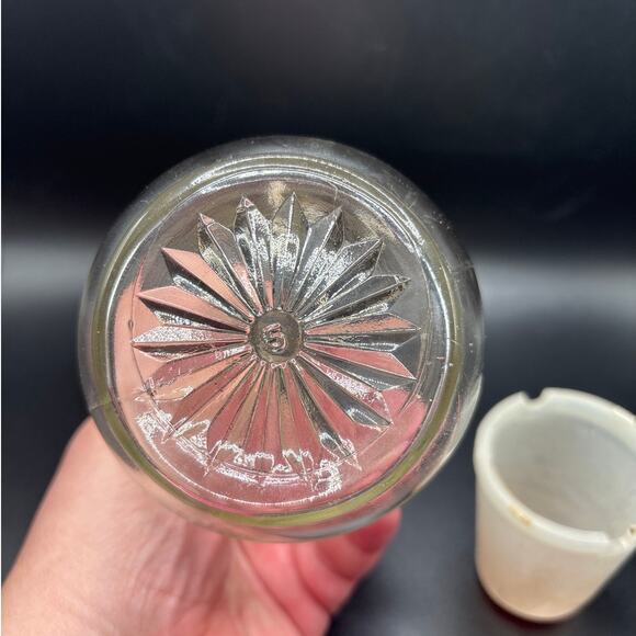 Vintage MCM Nut Herb Grinder Federal Housewares with Measuring Cup Lid 1950s - Picture 6 of 7